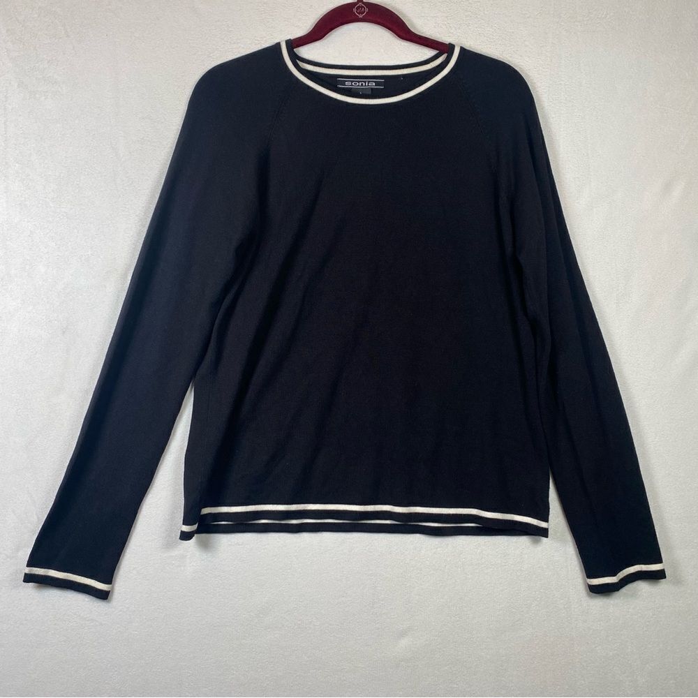 Sonia Black W/White Trim Long Sleeve Knit Top Size Large